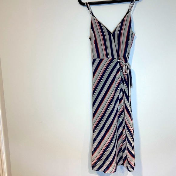 Flowy Striped V-neck Wrap Dress - Picture 1 of 7